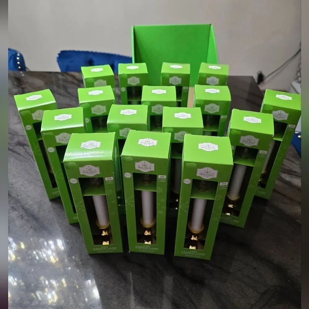 Bundle of 16 Battery-Operated LED Flameless Christmas Candles Gold Base